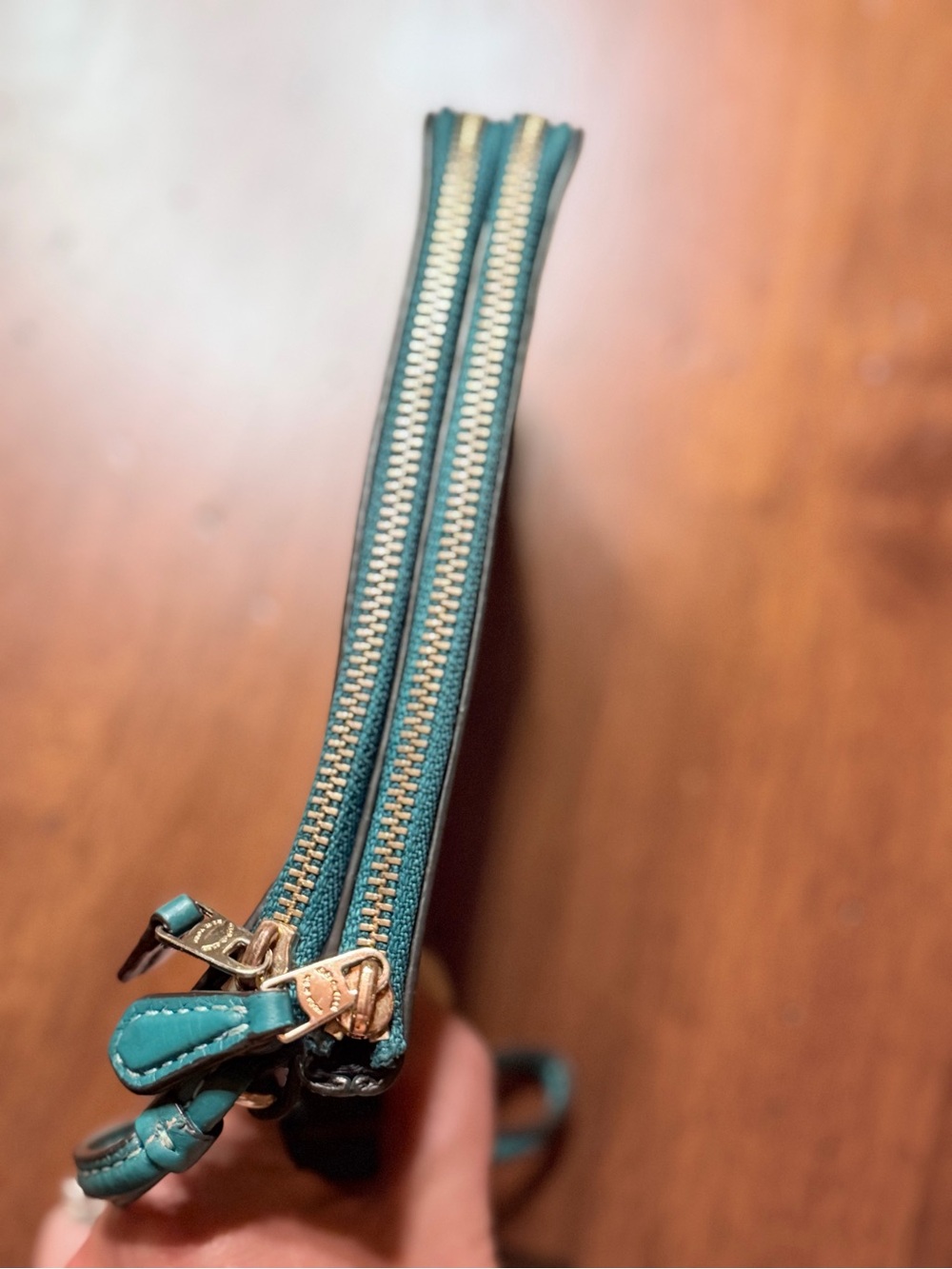 Coach Green Double Corner Zip Pebbled Leather Wristlet - Picture 3 of 8